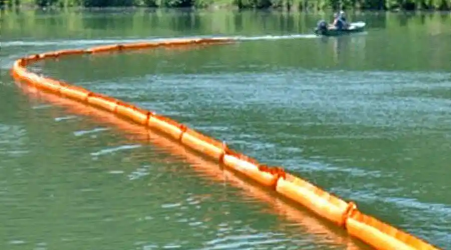 Different Types of Inflatable Oil Containment Booms and Barriers